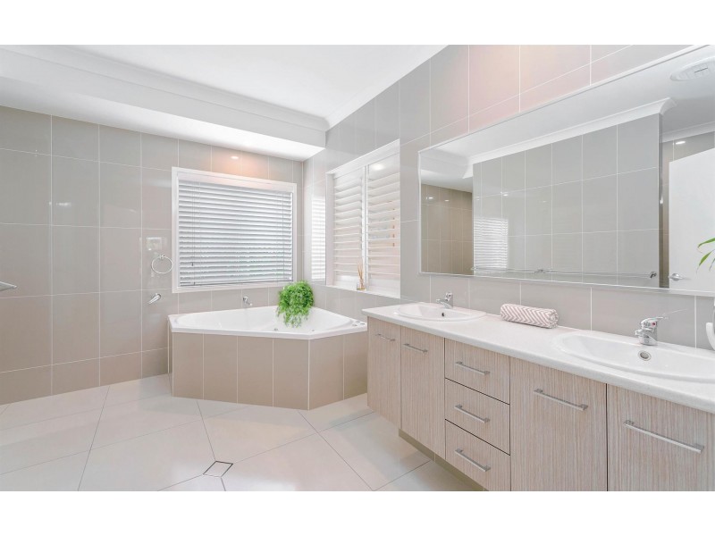 20 Taine Court, Yamba NSW 2464