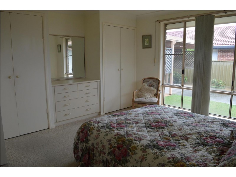 8 Palm Terrace, Yamba NSW 2464