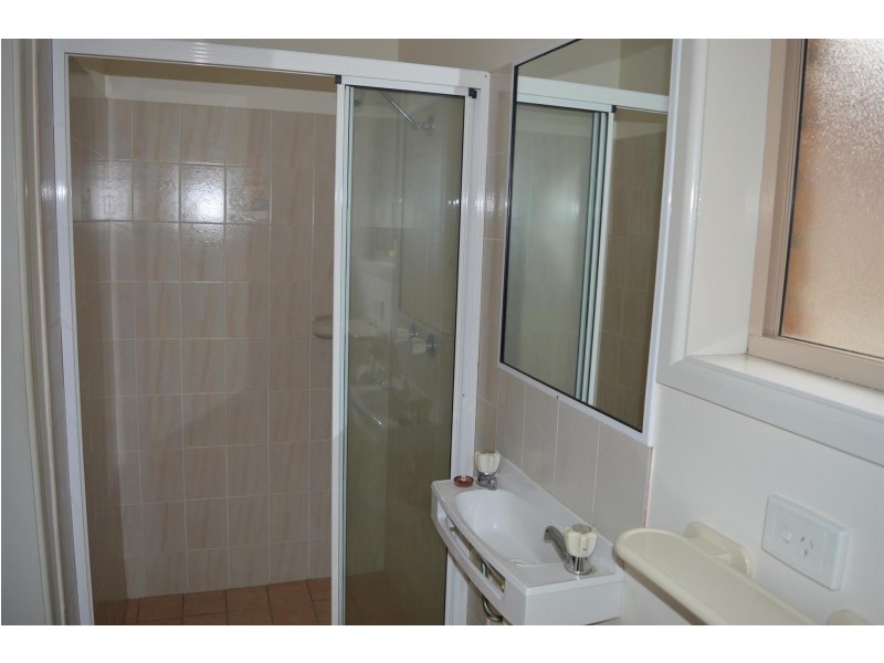 8 Palm Terrace, Yamba NSW 2464