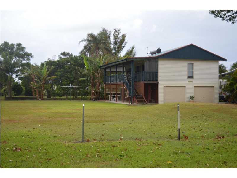 2 Yamba Street, Palmers Island NSW 2463