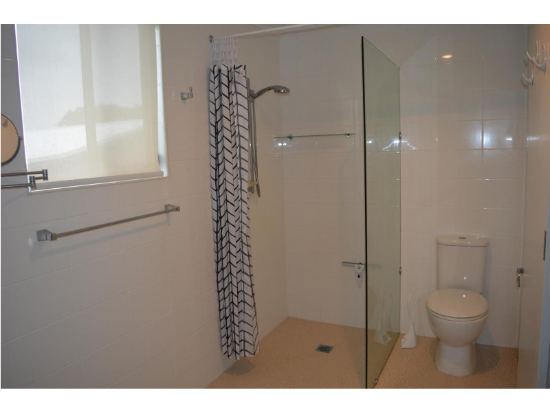 2 Yamba Street, Palmers Island NSW 2463