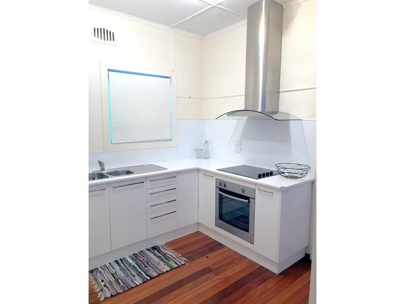 20 Beach Street, Yamba NSW 2464
