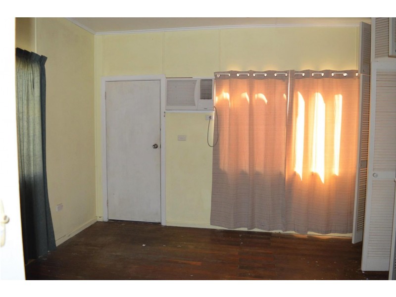 7 Yamba St, Yamba NSW 2464