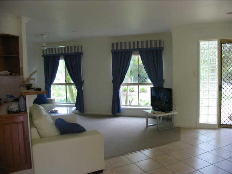 12 Beachside Way, Yamba NSW 2464