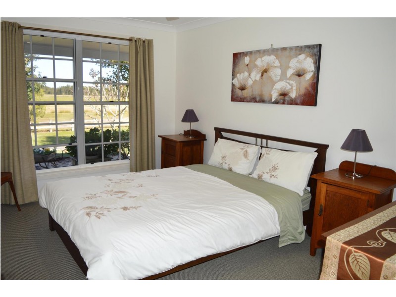 260 School Road, Palmers Island NSW 2463