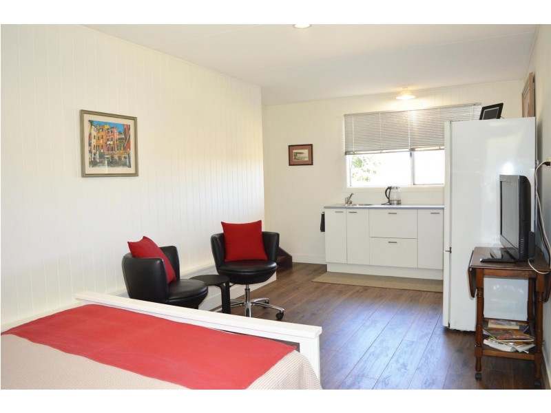 260 School Road, Palmers Island NSW 2463