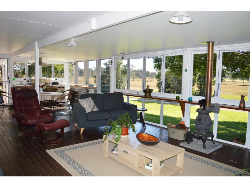 260 School Road, Palmers Island NSW 2463