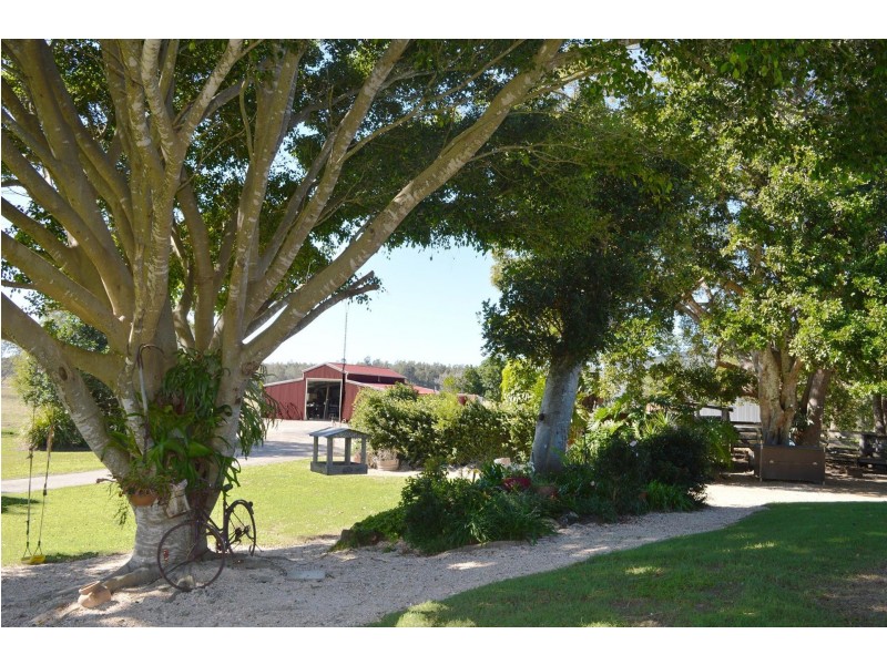260 School Road, Palmers Island NSW 2463