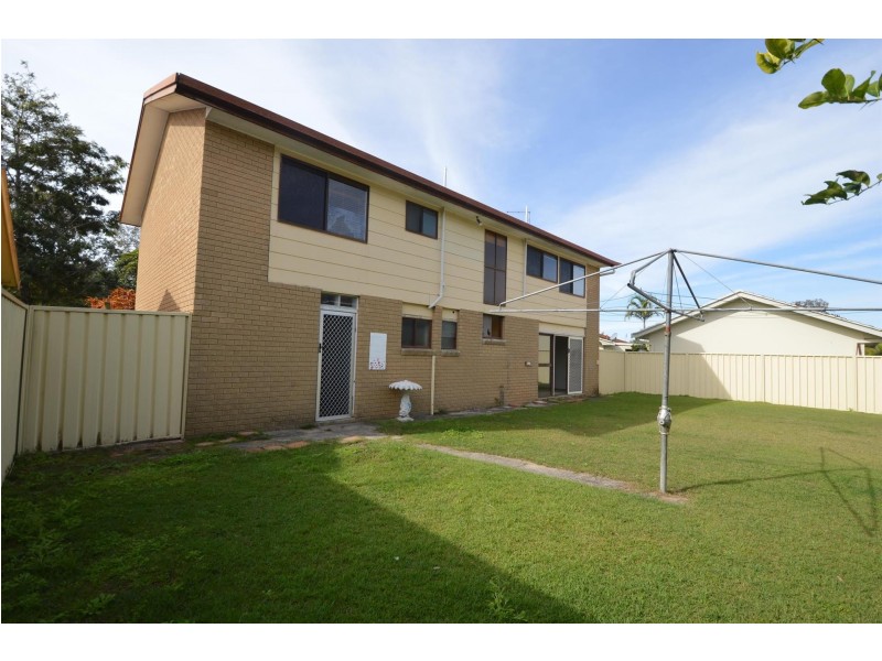 8 Coonawarra Court, Yamba NSW 2464