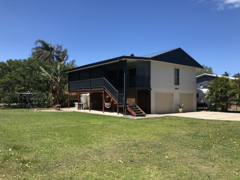 2 Yamba Street, Palmers Island NSW 2463