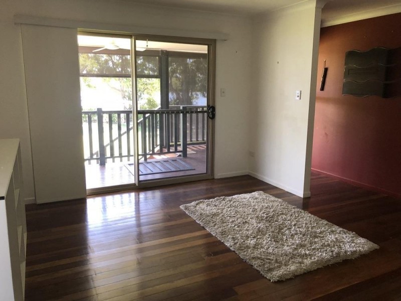 2 Yamba Street, Palmers Island NSW 2463