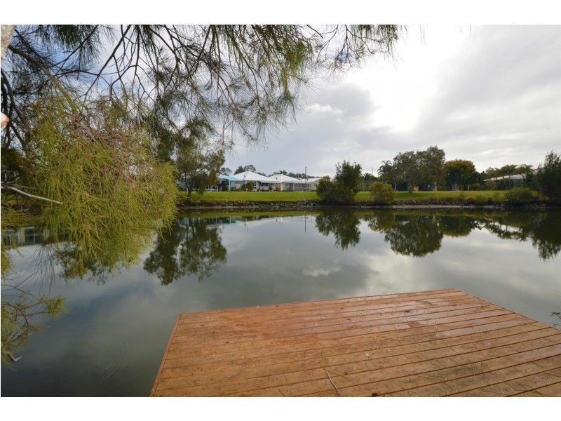 5 Newport Island Circuit, Yamba NSW 2464