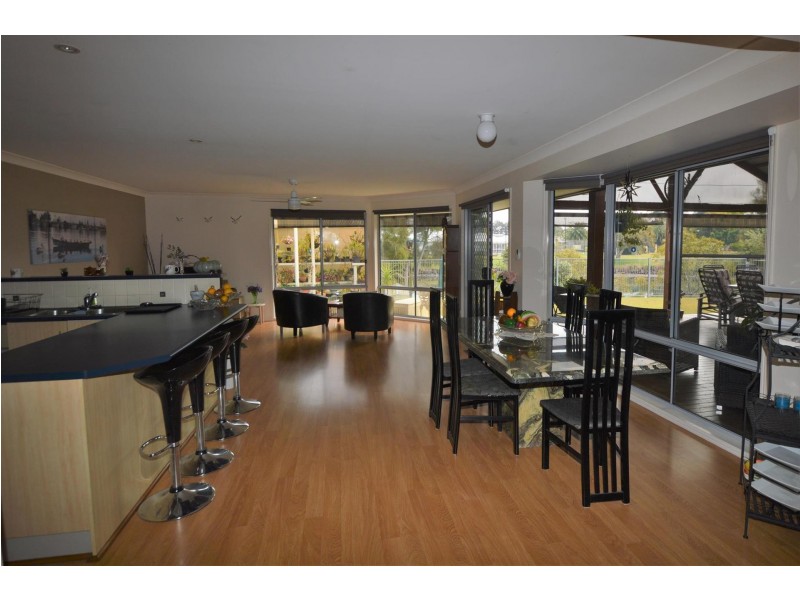 5 Newport Island Circuit, Yamba NSW 2464