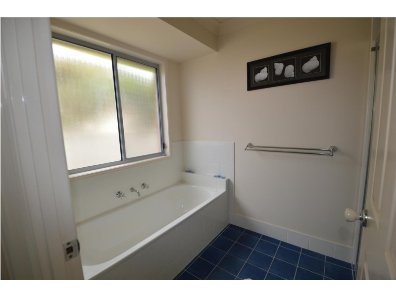 5 Newport Island Circuit, Yamba NSW 2464