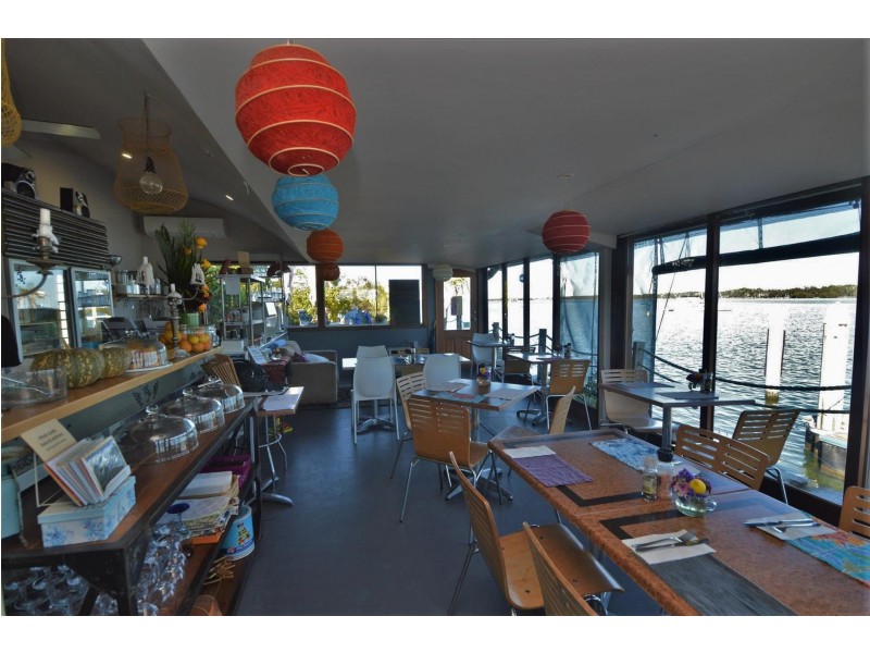 2a Charles Street, Iluka NSW 2466