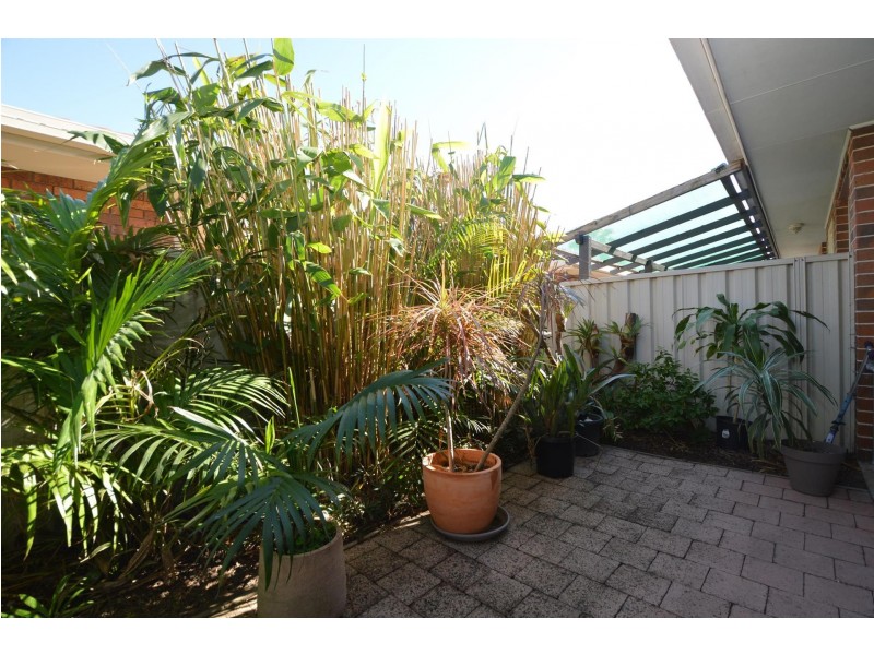 2/16 Heron Court, Yamba NSW 2464