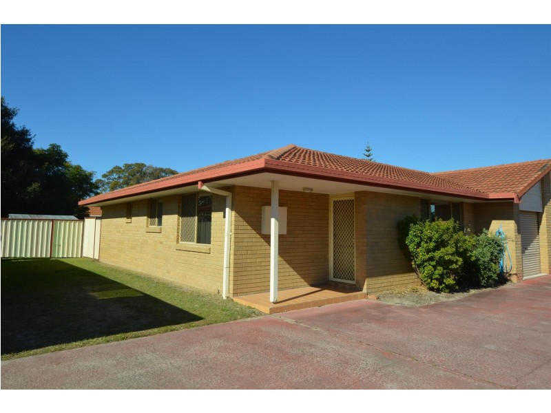 2/63 Melaleuca Drive, Yamba NSW 2464