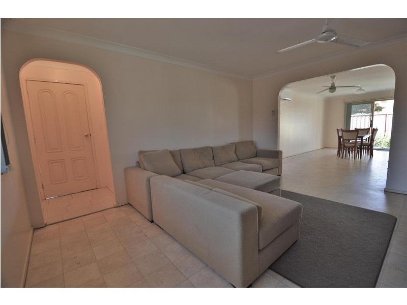 2/63 Melaleuca Drive, Yamba NSW 2464