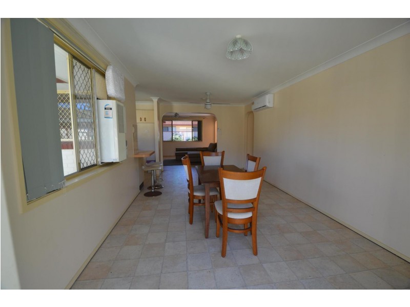 2/63 Melaleuca Drive, Yamba NSW 2464