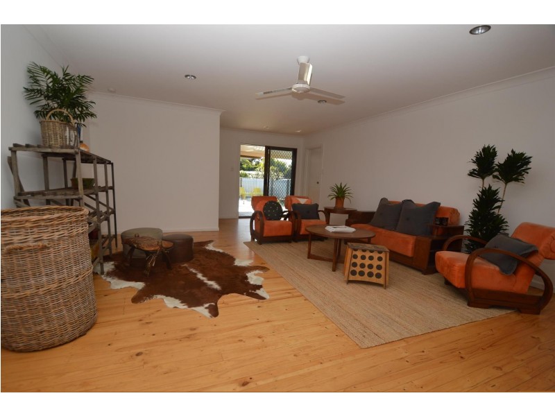 54 Coonawarra Court, Yamba NSW 2464