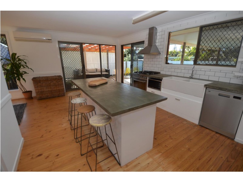 54 Coonawarra Court, Yamba NSW 2464