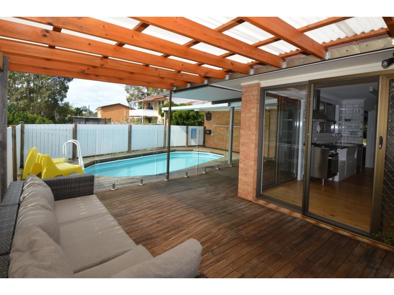 54 Coonawarra Court, Yamba NSW 2464