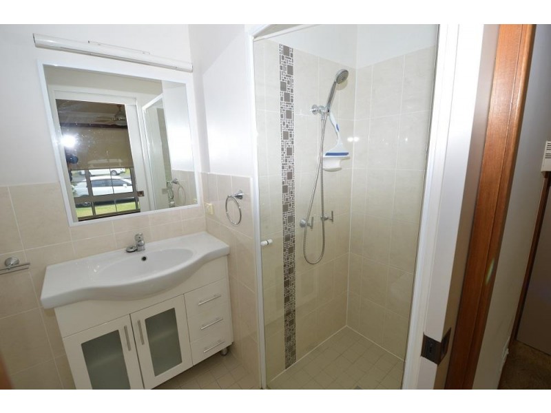 27 Binnacle Court, Yamba NSW 2464