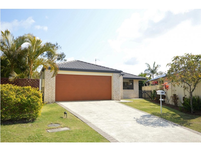 3 Investigators Place, Yamba NSW 2464