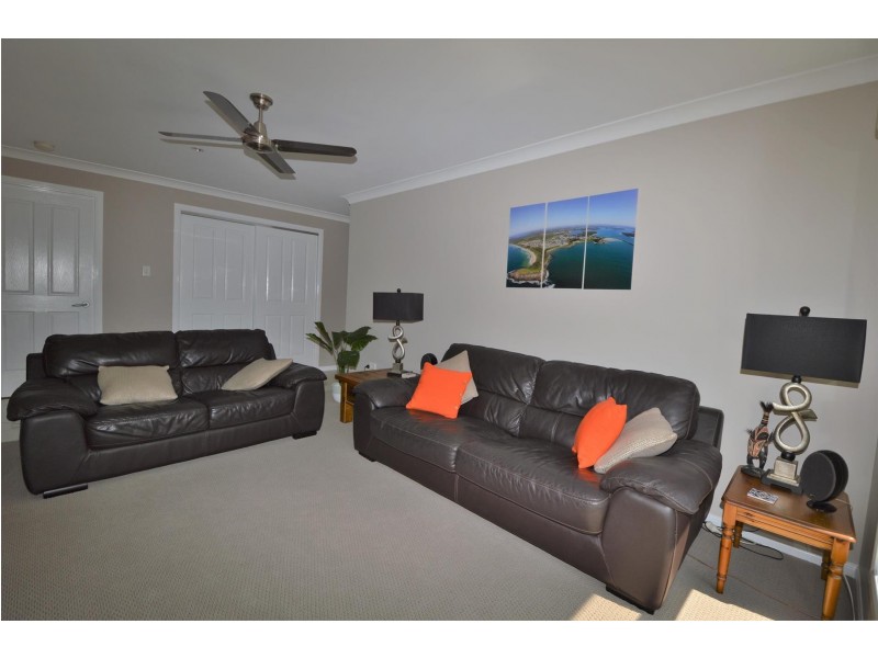 3 Investigators Place, Yamba NSW 2464