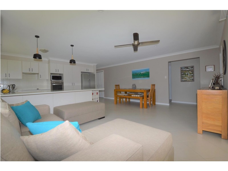 3 Investigators Place, Yamba NSW 2464