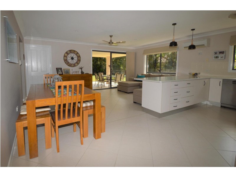 3 Investigators Place, Yamba NSW 2464