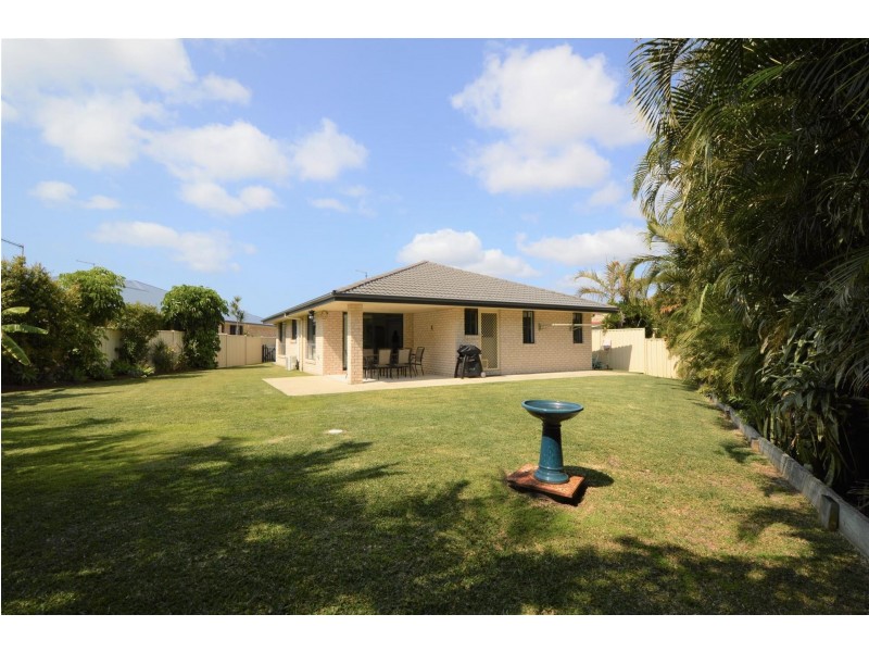 3 Investigators Place, Yamba NSW 2464