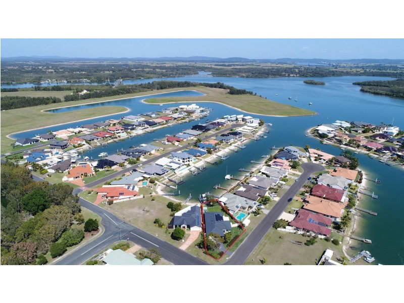 1 Nabilla Court, Yamba NSW 2464