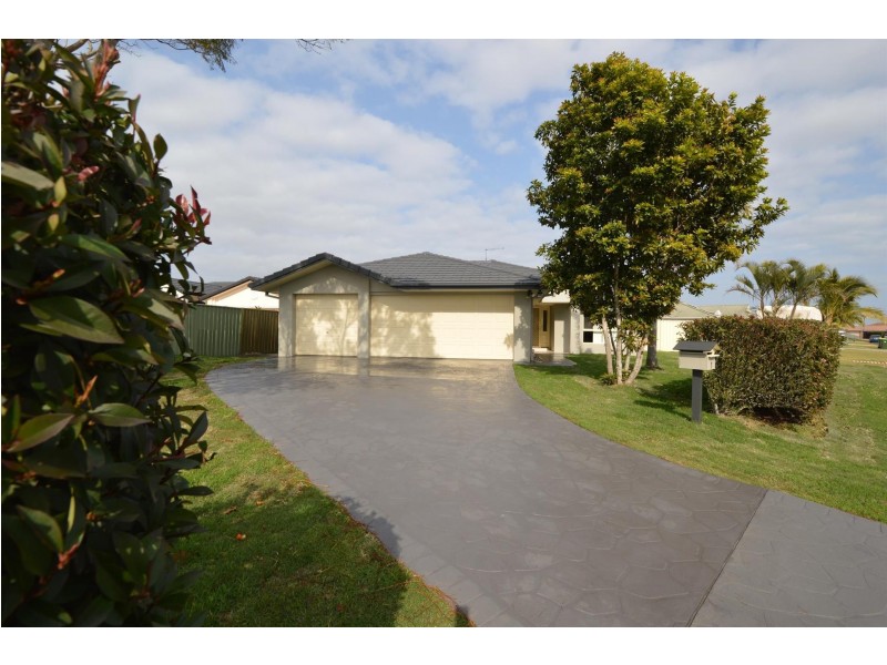 1 Nabilla Court, Yamba NSW 2464