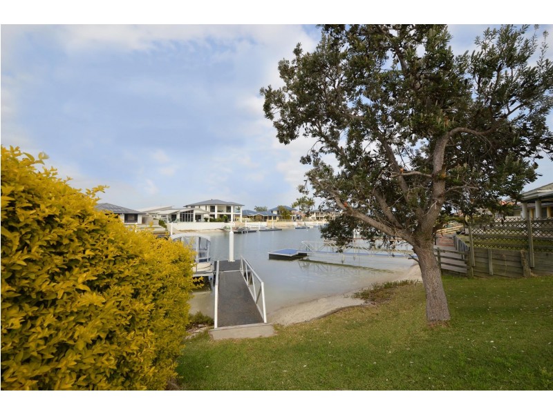1 Nabilla Court, Yamba NSW 2464