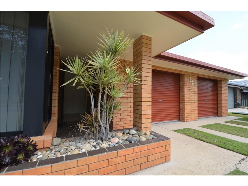 14 Coonawarra Court, Yamba NSW 2464