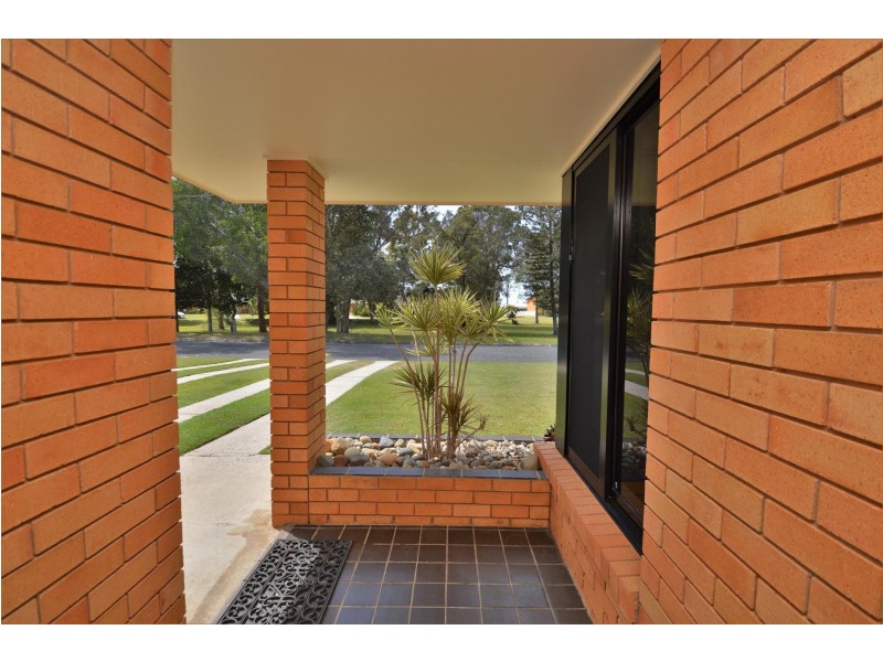 14 Coonawarra Court, Yamba NSW 2464