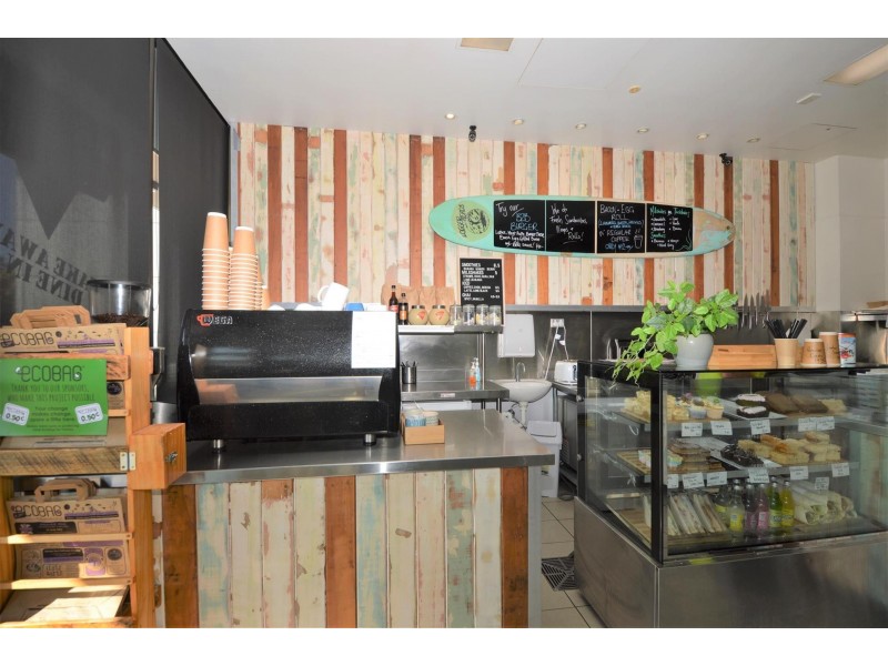 Shop 33/1-3 Treelands Drive, Yamba NSW 2464