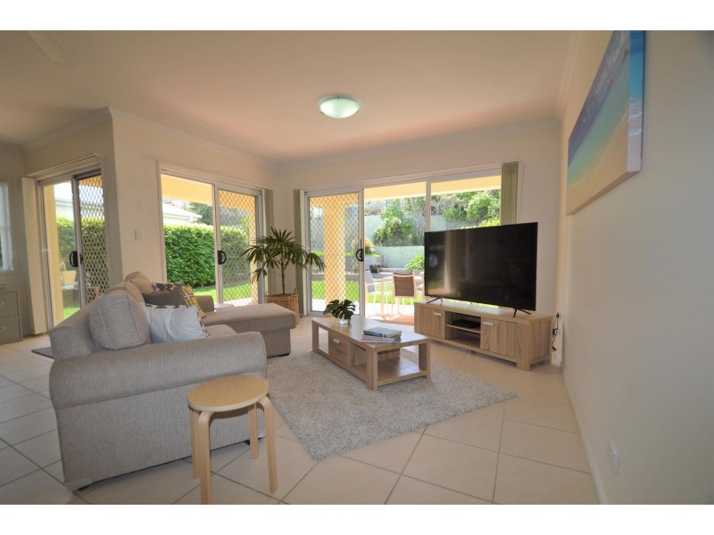 11 The Parkway, Yamba NSW 2464