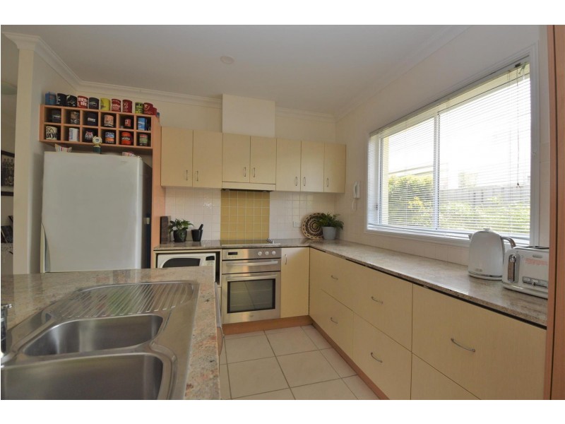 11 The Parkway, Yamba NSW 2464