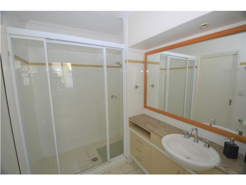 11 The Parkway, Yamba NSW 2464