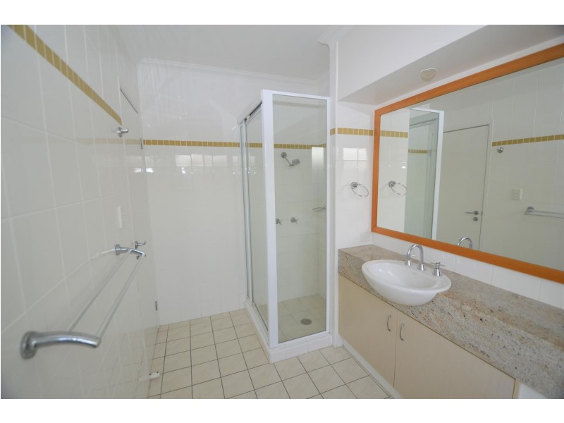 11 The Parkway, Yamba NSW 2464