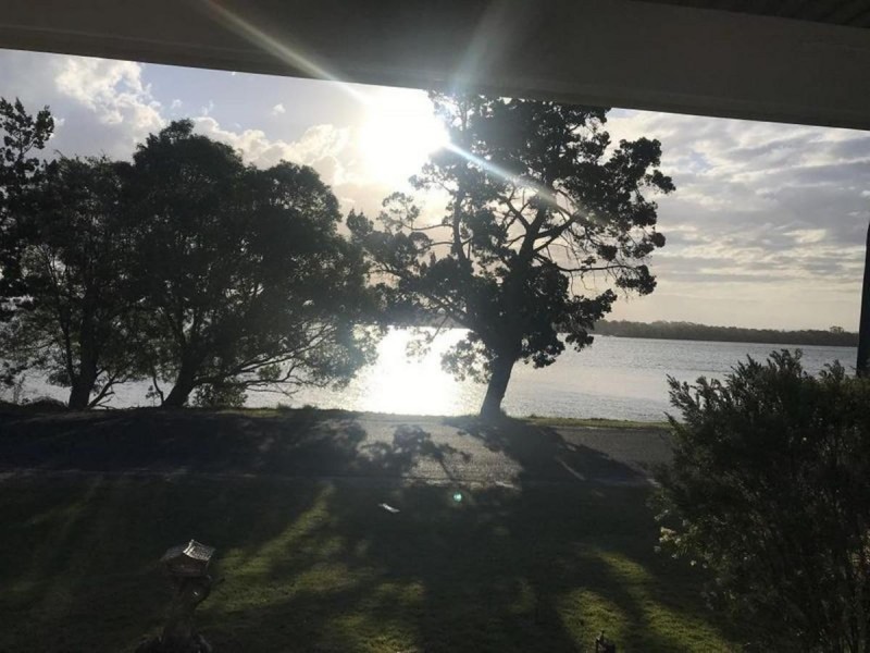 12 Marandowie Drive, Iluka NSW 2466