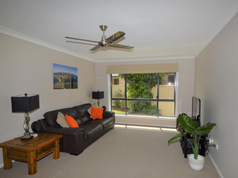 3 Investigators Place, Yamba NSW 2464