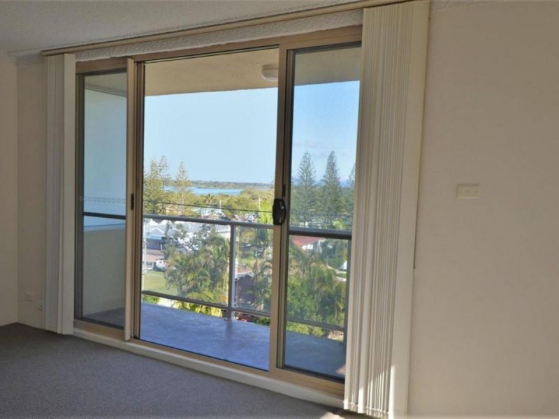 4/8-10 High Street, Yamba NSW 2464