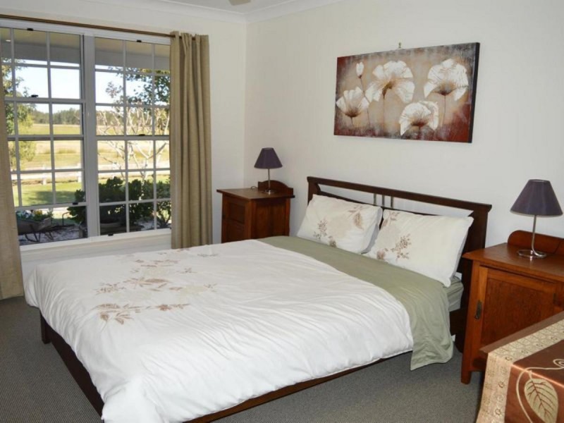 260 School Road, Palmers Island NSW 2463