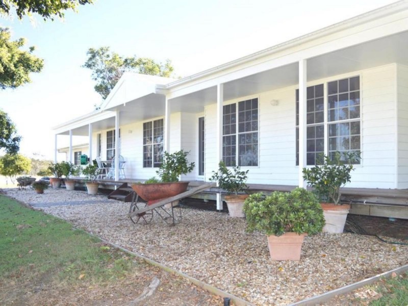 260 School Road, Palmers Island NSW 2463