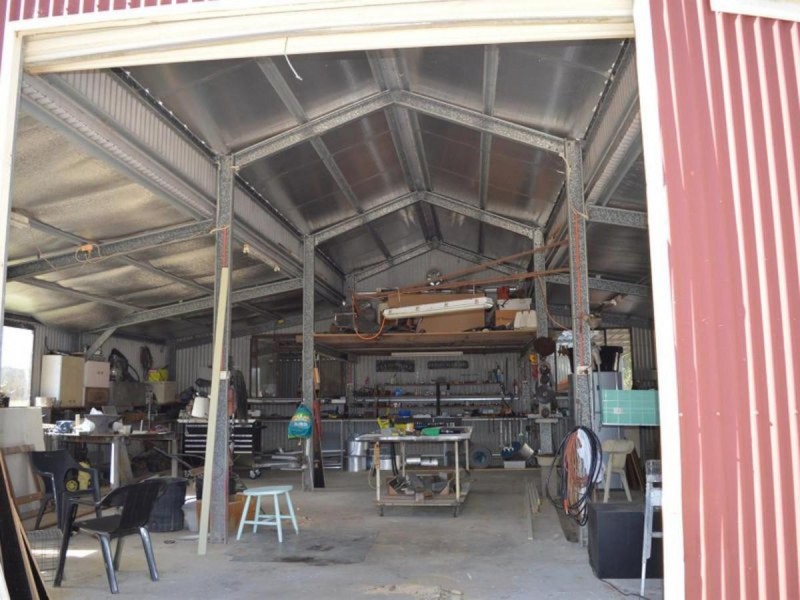 260 School Road, Palmers Island NSW 2463