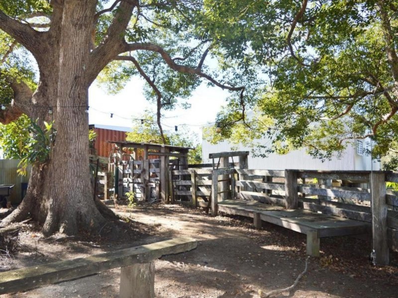 260 School Road, Palmers Island NSW 2463