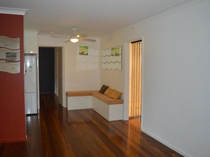 2 Yamba Street, Palmers Island NSW 2463